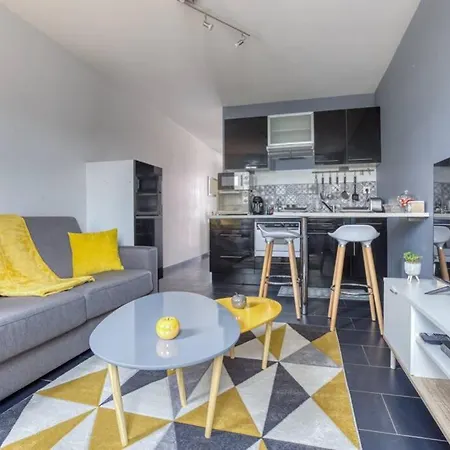 Le Funky - 5' Centre - Entree Autonome - Bein - Shopping - Wifi - Netflix - Nigloland شقة