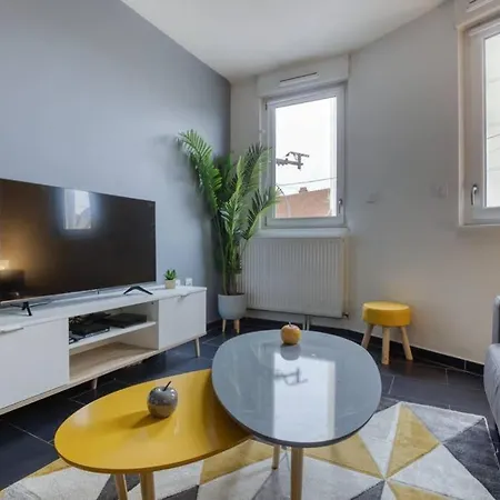 Le Funky - 5' Centre - Entree Autonome - Bein - Shopping - Wifi - Netflix - Nigloland شقة *